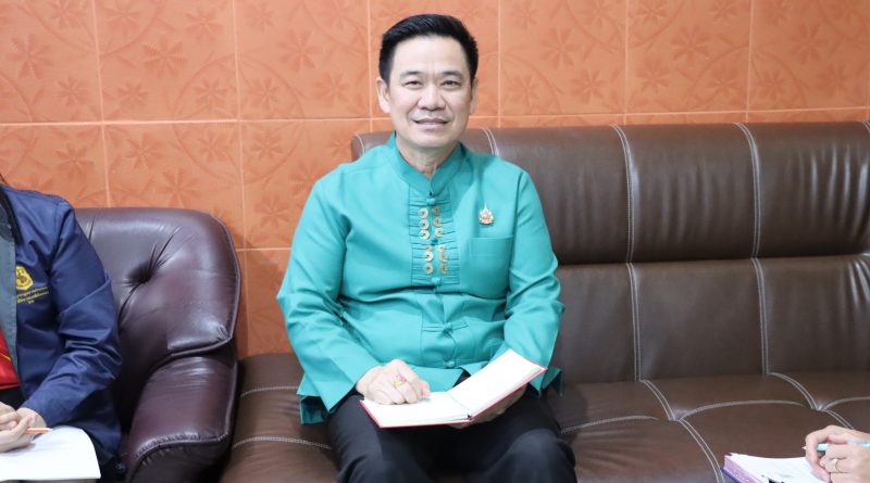 ประชุมคณะกรรมการแก้ไขปัญหาหนี้สินข้าราชการครูและบุคลากรทางการศึกษา ระดับสำนักงานเขตพื้นที่การศึกษา(สถานีแก้หนี้ครู) ของสพป.แพร่ เขต 2